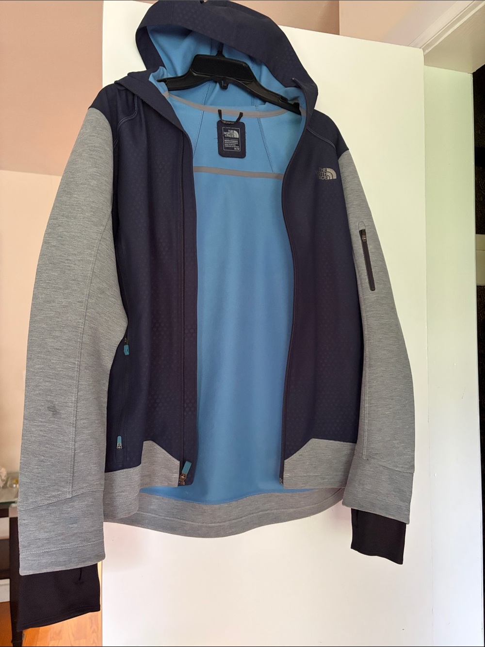 The North Face Men’s Hooded Softshell Jacket - Navy Blue & Light Gray. Great con